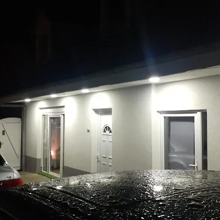 Superbe Avec Parking Gratuit Sur Place *